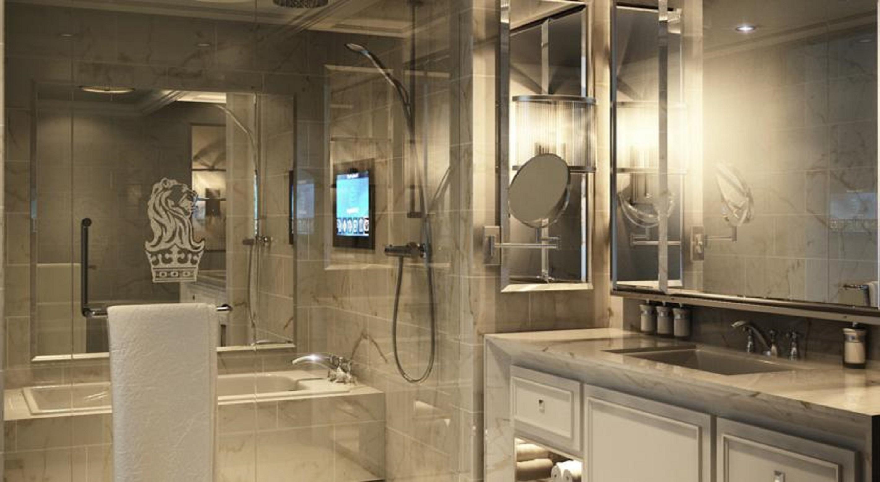 Готель The Ritz-Carlton, Куала-Лумпур Екстер'єр фото A bathroom with a shower enclosure