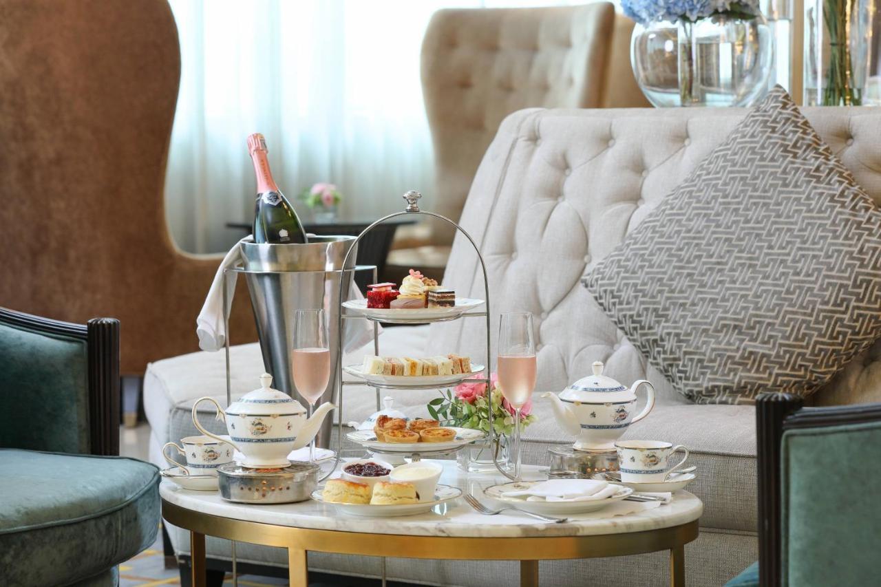 Готель The Ritz-Carlton, Куала-Лумпур Екстер'єр фото Afternoon tea at the Mandarin Oriental, London