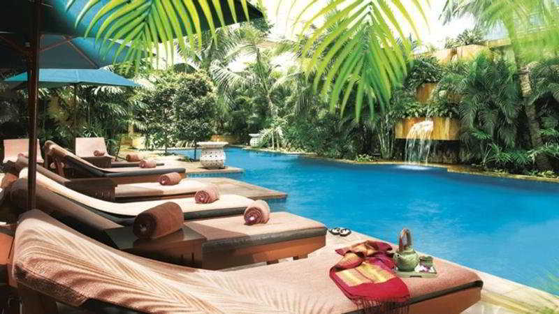 Готель The Ritz-Carlton, Куала-Лумпур Екстер'єр фото The pool at the Bvlgari Spa